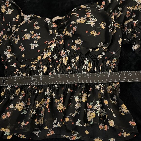 Timing Black Floral Smocked Peplum Top Size L - Picture 7 of 11